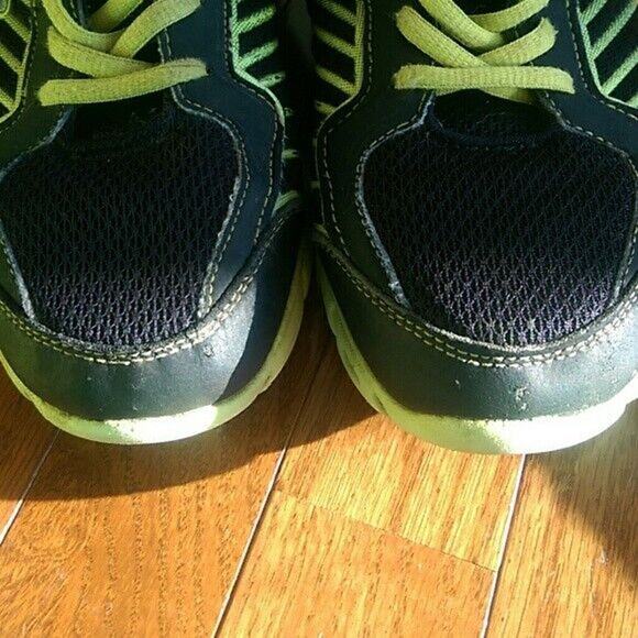 Fila Yellow & Black Running Shoes Size 6.5 & Size 7 *Two different shoe sizes* - Picture 6 of 8